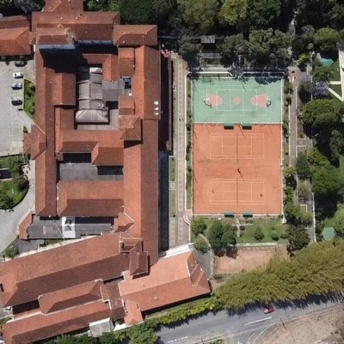 Apartamento Condominio Quisisana Centro Pocos De Caldas Lazer Completo, Uma Estrutura De Resort Esterno foto
