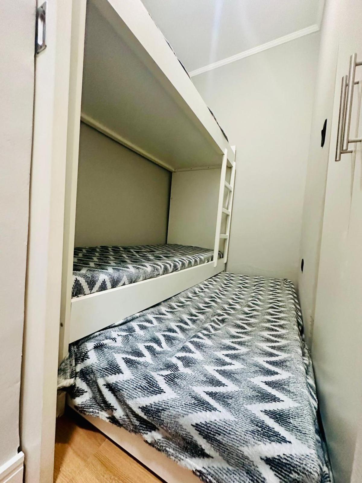 Apartamento Condominio Quisisana Centro Pocos De Caldas Lazer Completo, Uma Estrutura De Resort Esterno foto